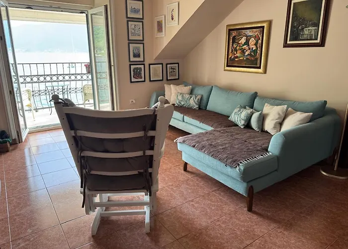 Apartment Lukiduki At The Beach - Kotor